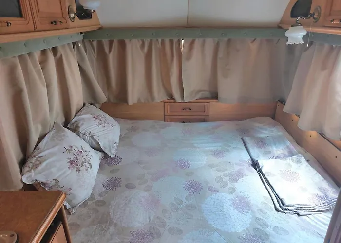 каравана Summer Time Campsite